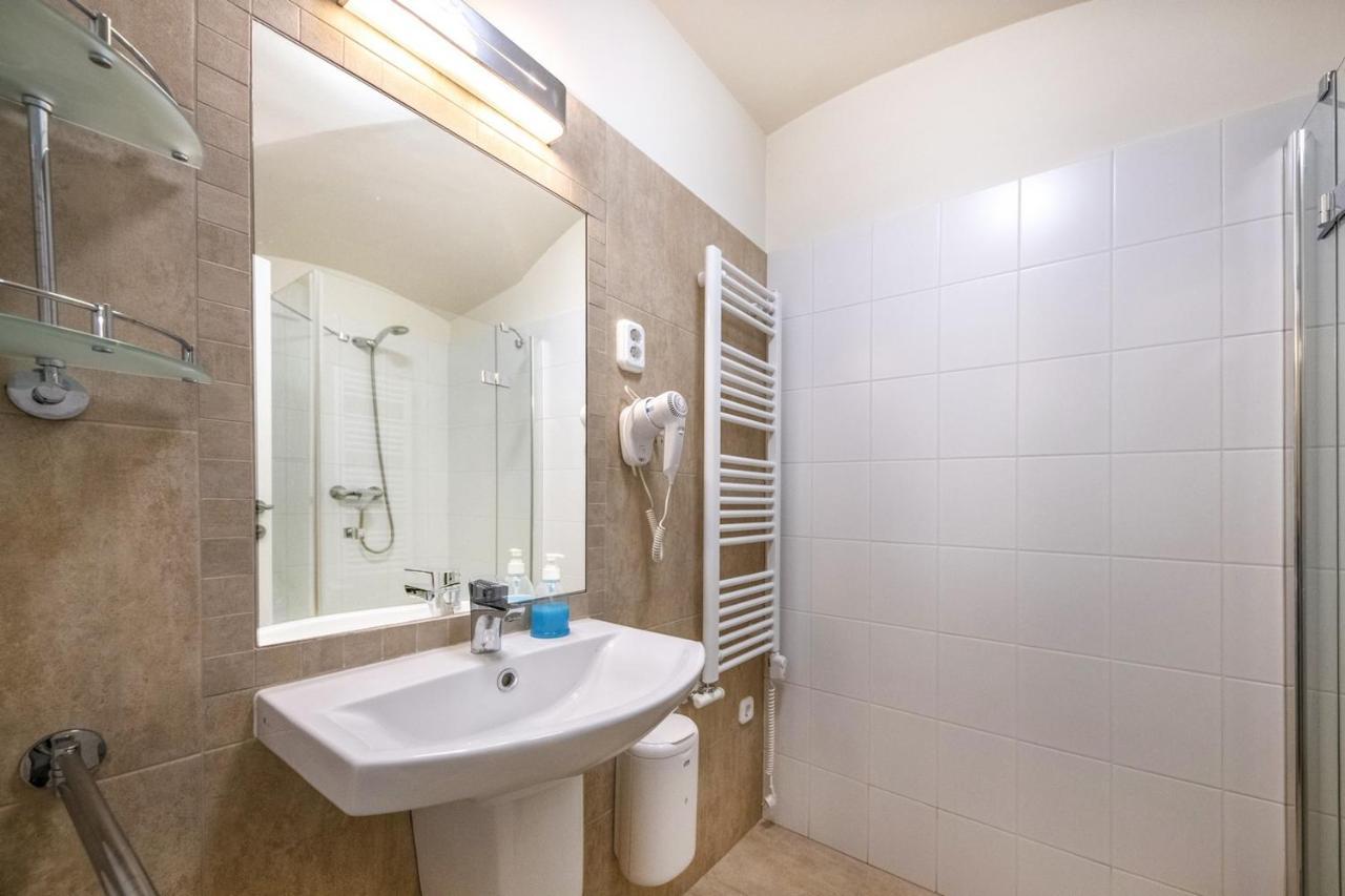 Academy Pension Budapešť Exteriér fotografie